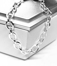 Load image into Gallery viewer, HANDCRAFTED STERLING SILVER OVAL BELCHER BRACELET - 
